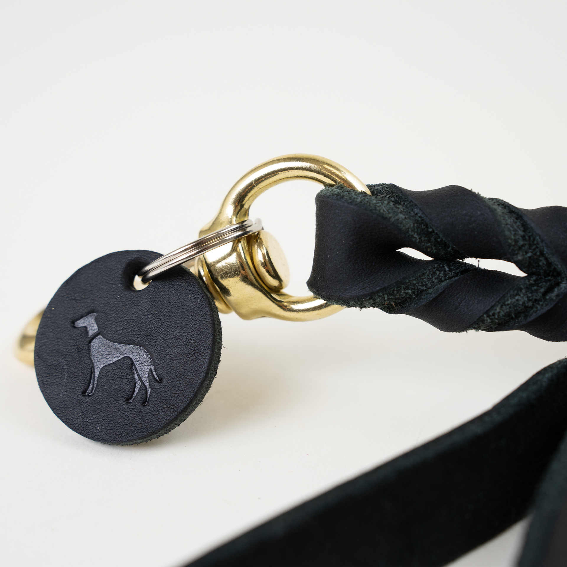hunter_leash_sansibar_solid_black_1.png