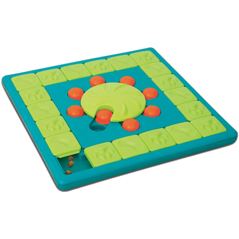 Nina Ottosson - Dog MultiPuzzle, Level 4 (Expert) Green 37,7 x 37,7 x 4,7 cm - Koirat - Koiran lelut ja pelit - Aktivointilelut