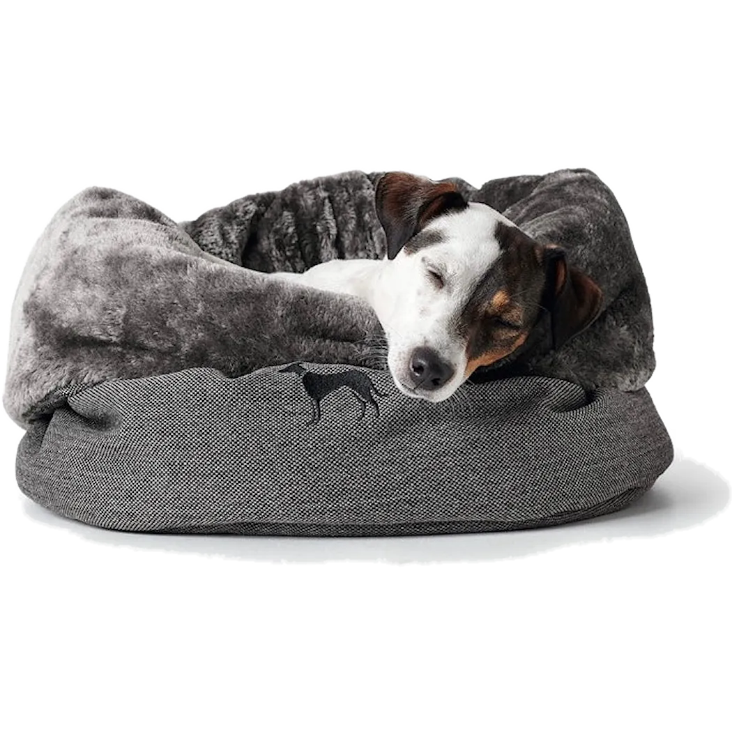 hunter_dog_cat_bed_snuggle_cuddly_cave_pouch_sleep