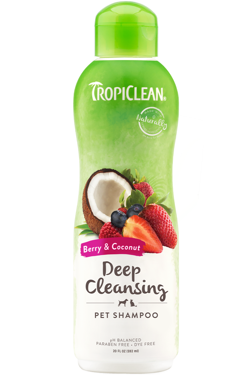 TropiClean - Berry & Coconut Deep Cleansing Shampoo for Pets 355 ml - Hund - ZOO.se