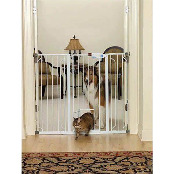 Pet Gate Extra Tall Walk Through With Small Pet Door, L 74-99 cm x K 104 cm - Valkoinen