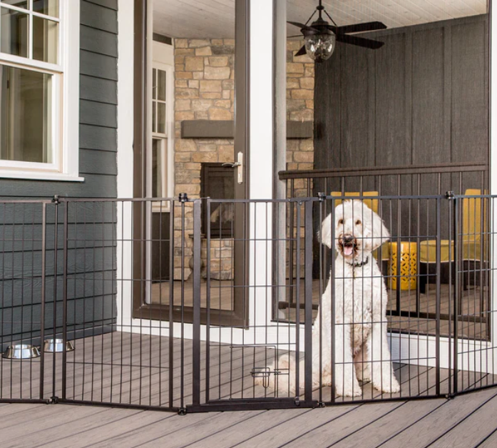 Carlson - Pet Gate Outdoor Super Wide Extra Tall Pen With Small Pet Door Black 366 x 91,4 cm - Hund - ZOO.se