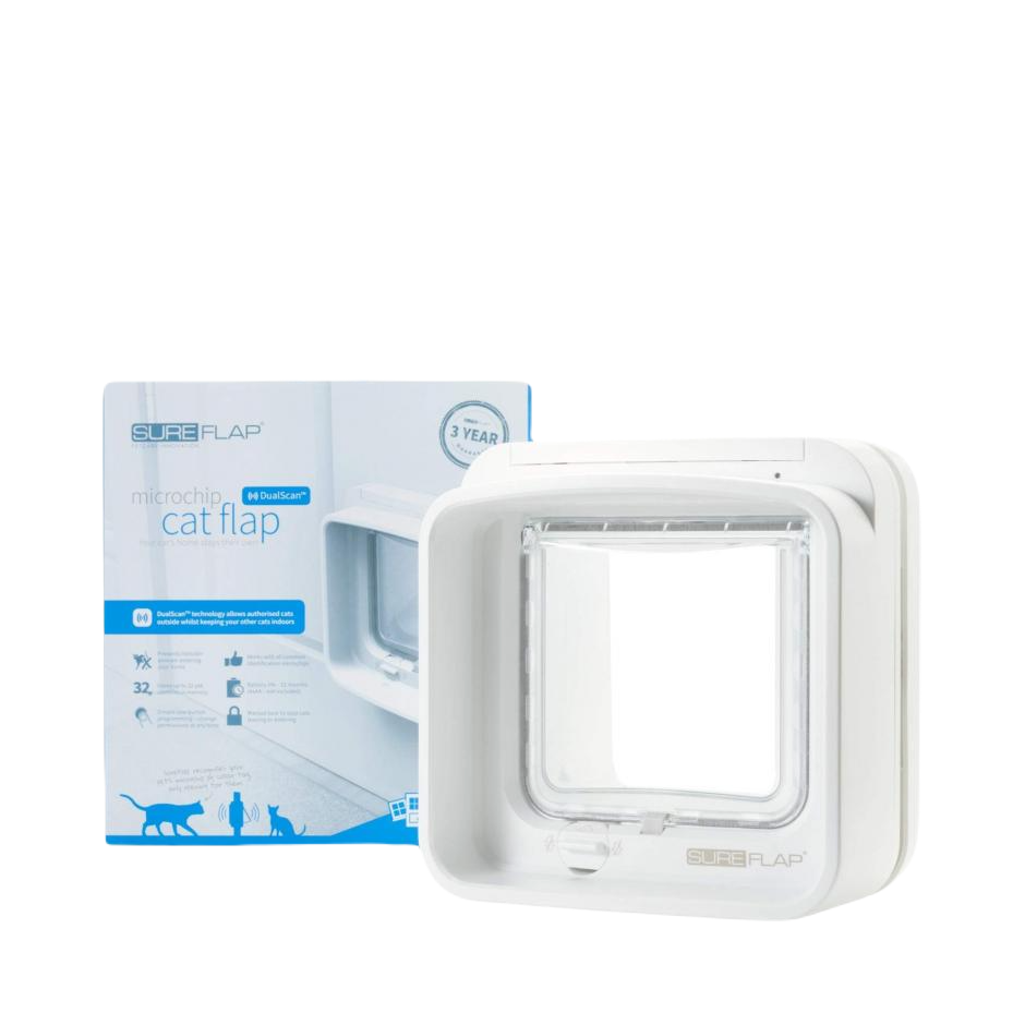 SureFlap_DualScan_Microchip_Cat_Flap_With_Packagin