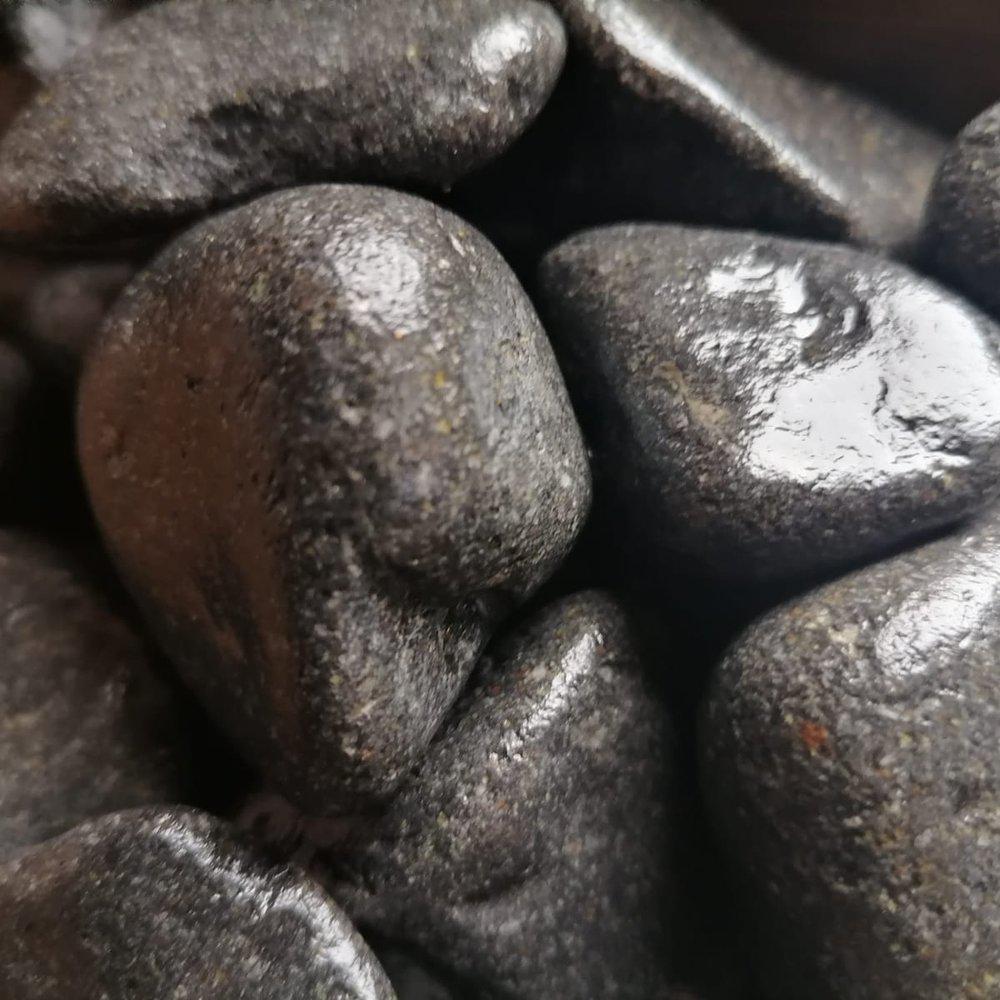 Ozami - Sten Basalt 40-60 mm (Lösvikt) - Akvaristik - Akvarieinredning - ZOO.se